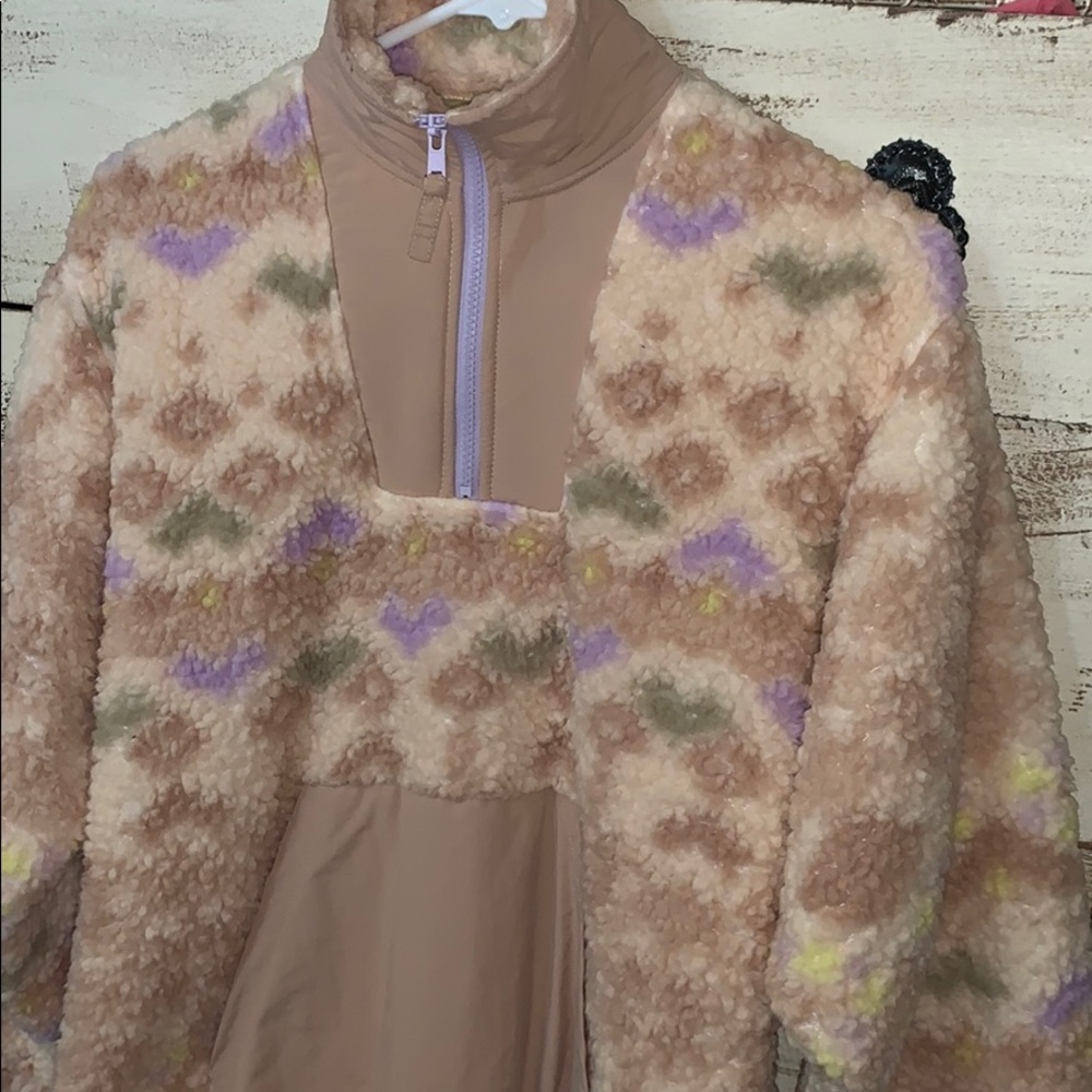 URBAN OUTFITTERS NEVER BEEN WORN TEDDY SIZE M